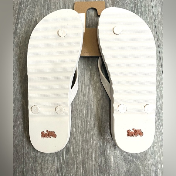 🌈💜 NWT COACH ZAK FLIP FLOPS IN SIGNATURE RAINBOW CANVAS! SiZE 6 or 36.5🩷🌈 - Picture 4 of 6